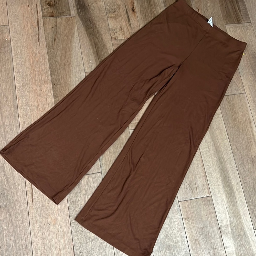Princess Polly chocolate brown ribbed pants, size 10